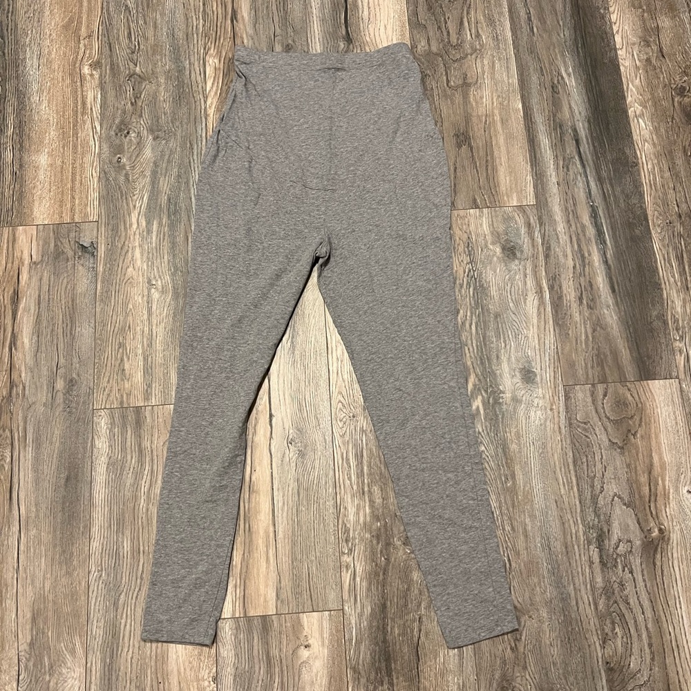 Maternity leggings size m